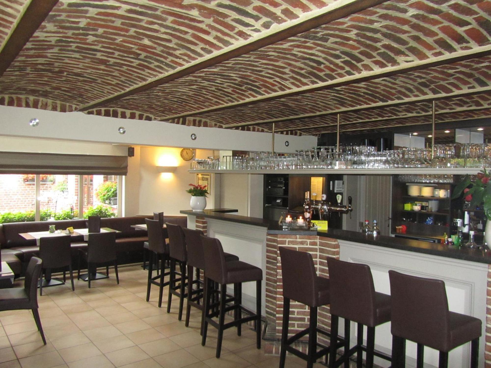 Hotel Klein Nederlo Vlezenbeek ภายนอก รูปภาพ