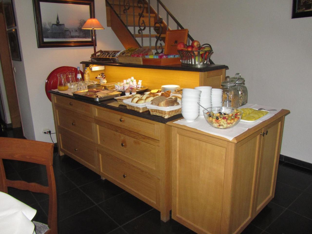 Hotel Klein Nederlo Vlezenbeek ภายนอก รูปภาพ