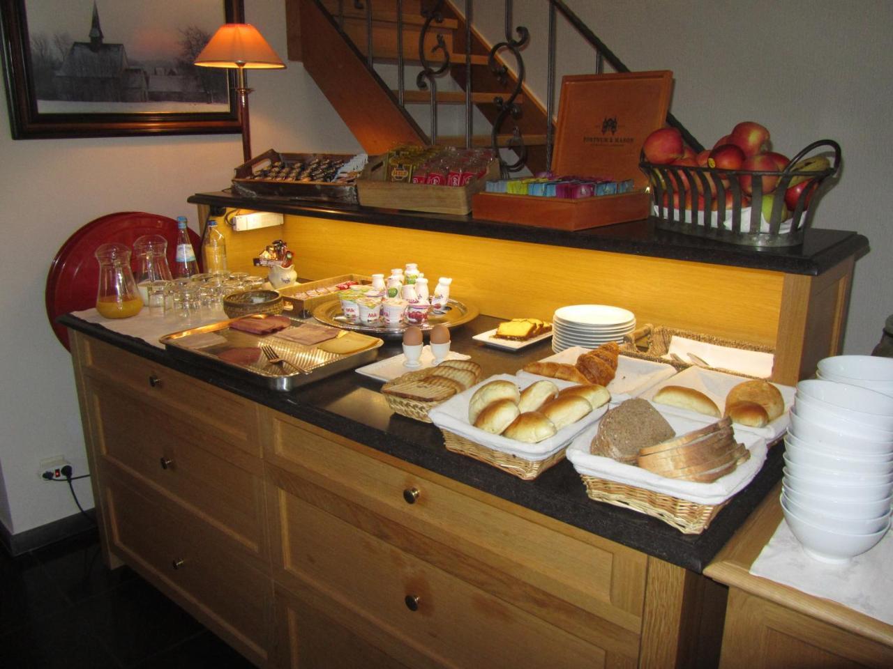 Hotel Klein Nederlo Vlezenbeek ภายนอก รูปภาพ